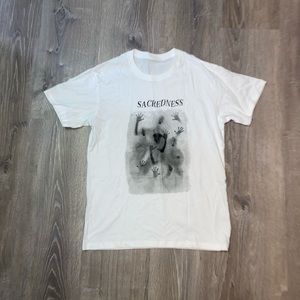 7 Oversized T shirts (All sizes small)